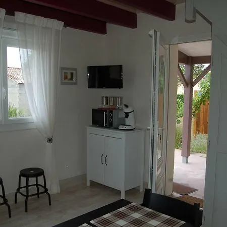 Millesime Proche St Emillion Abzac (Gironde)